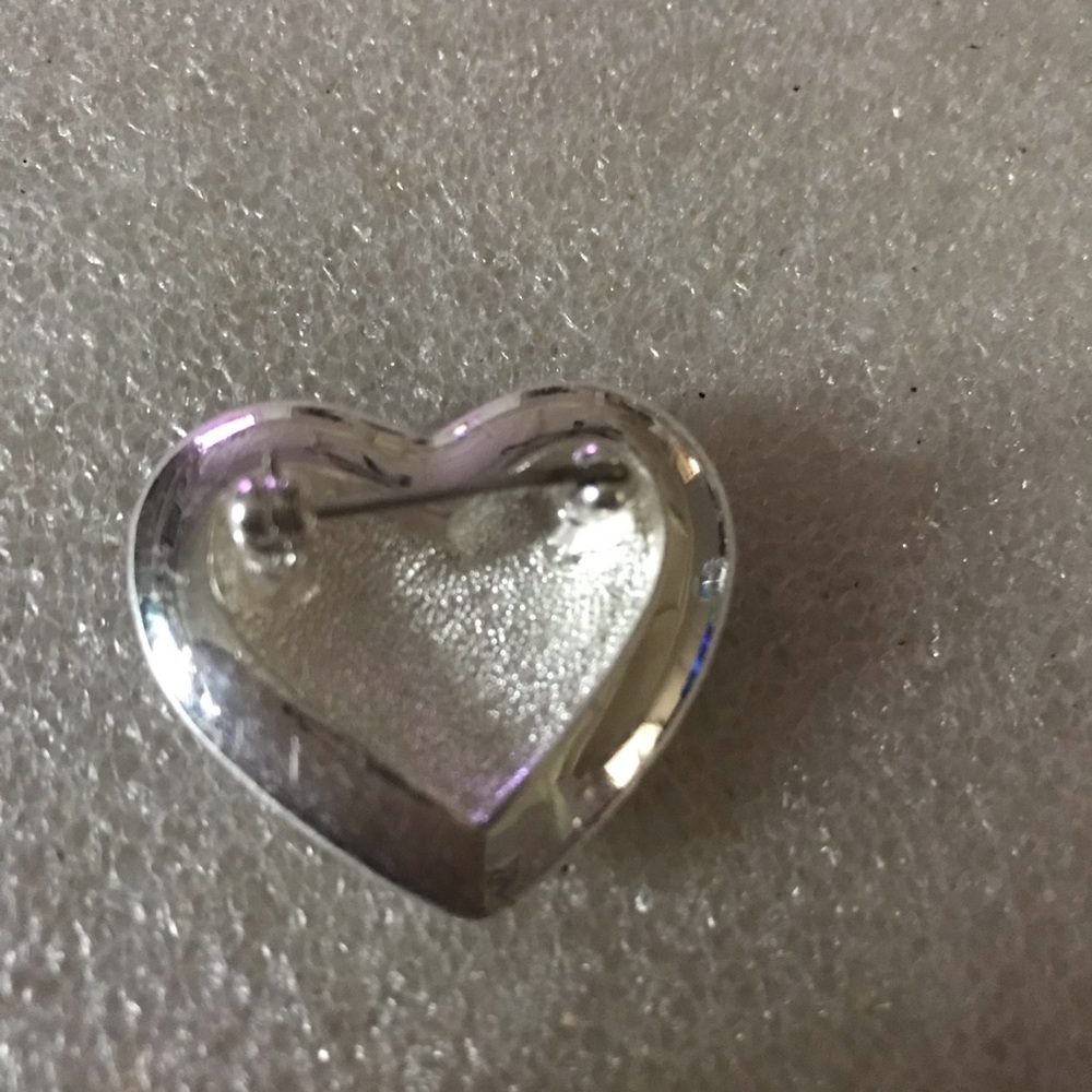 Patriotic Heart Pin Brooch in Red, White & Blue - Picture 3 of 3